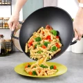 pol_pl_Patelnia-wok-zeliwna-CAST-LINE-32-cm-17652_6.webp