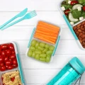 SNIADANIOWKA-SISTEMA-LUNCHBOX-POJEMNIK-BOX-BENTO-350-ml-Z-PRZEGRODKAMI-Kolor-zielony.jpg