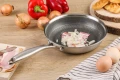 Patelnia-nierdzewna-Berretti-Fetta-32-cm-non-stick-nieprzywierajaca-plaster-Rodzaj-tradycyjna.jpg